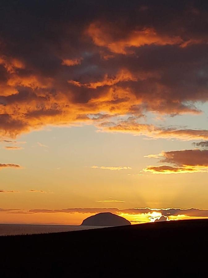 Luxury Caravan At Turnberry - Short Walk To Beach Girvan Exterior photo